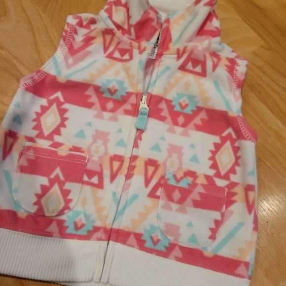 Carter's Fleece Full Zip Aztec vest size 12 months - Picture 5 of 5